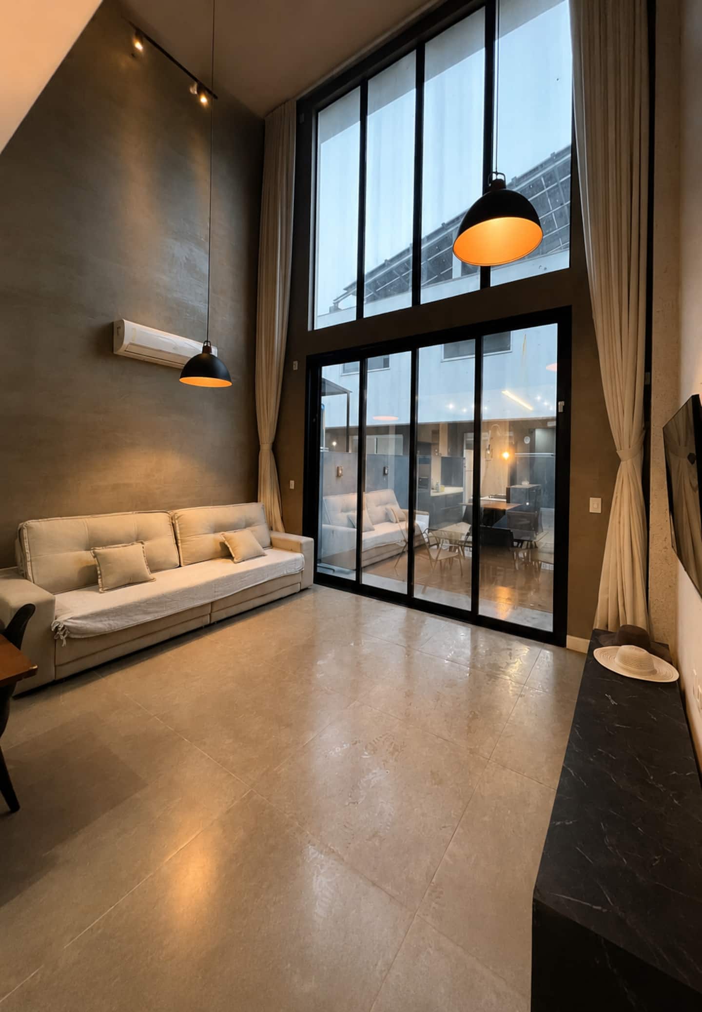 Loft Industrial · Sul da ilha